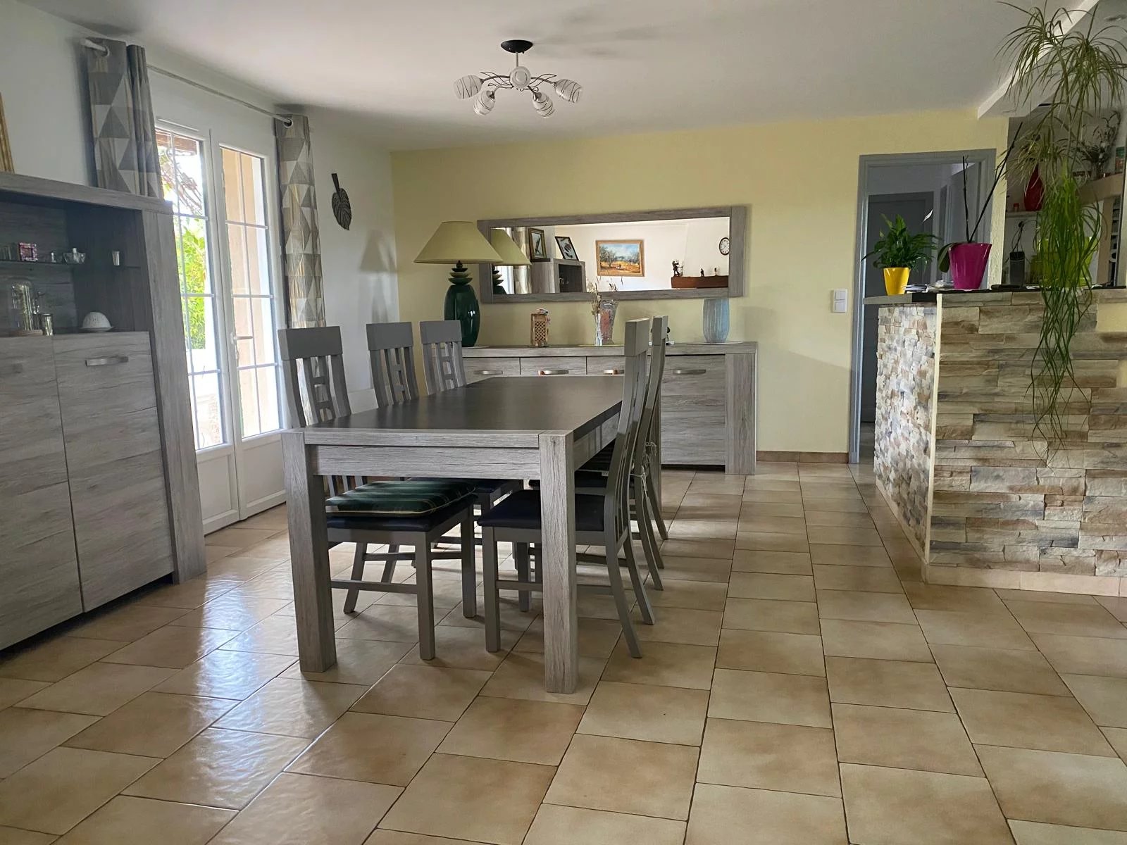 FLAYOSC - villa 3 chambres de plain-pied sur 1446 m² avec piscine