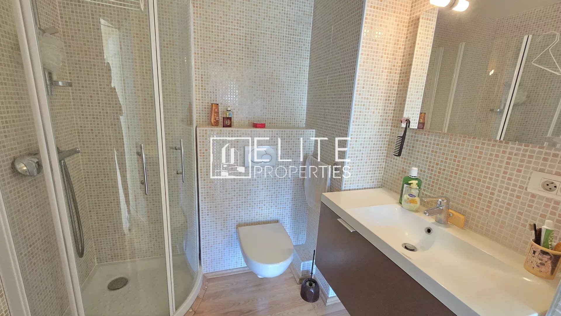 APPARTEMENT 2/3 PIÈCES 68m² + PARKING – GRASSE