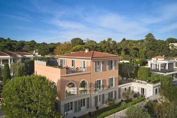 Villa 6 chambres avec vue mer et piscine sur le toit - Saint-Jean-Cap-Ferrat