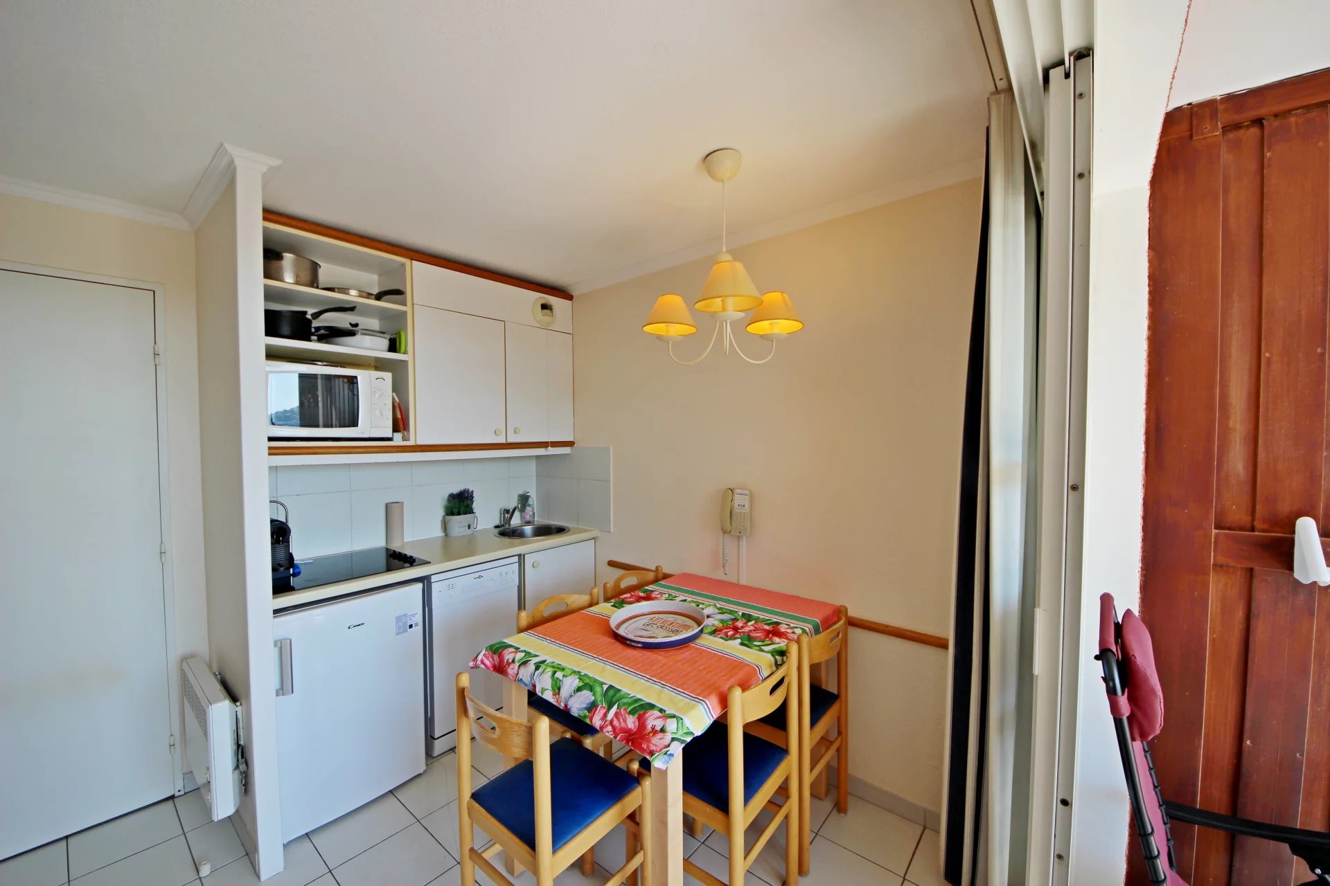 Agay Cap Esterel bel appartement 2 pièces vue mer, parking