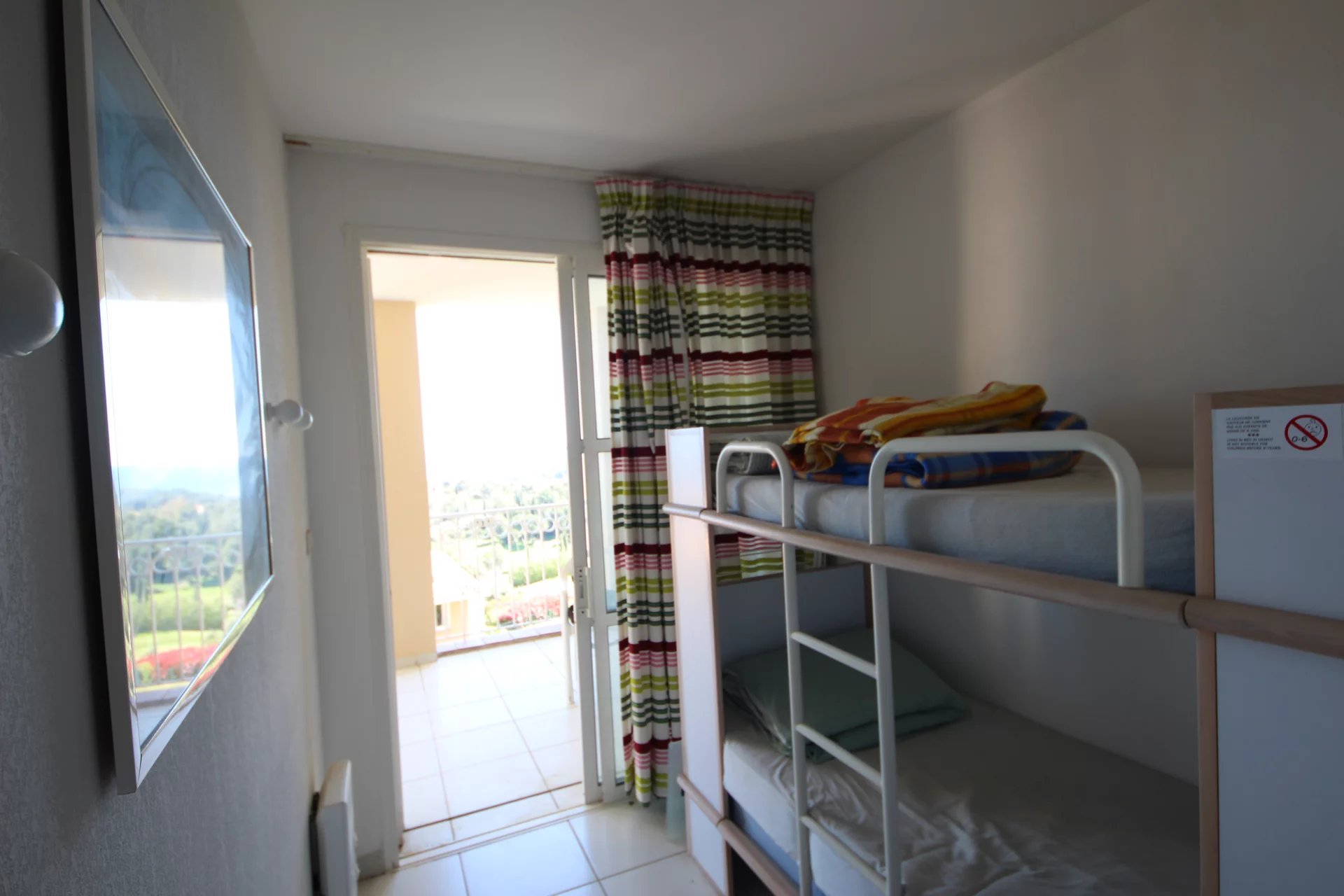 AGAY CAP ESTEREL BEAU 4 PIECES DUPLEX AVEC JARDIN ET VUE MER PANORAMIQUE. PARKING A PROXIMITE