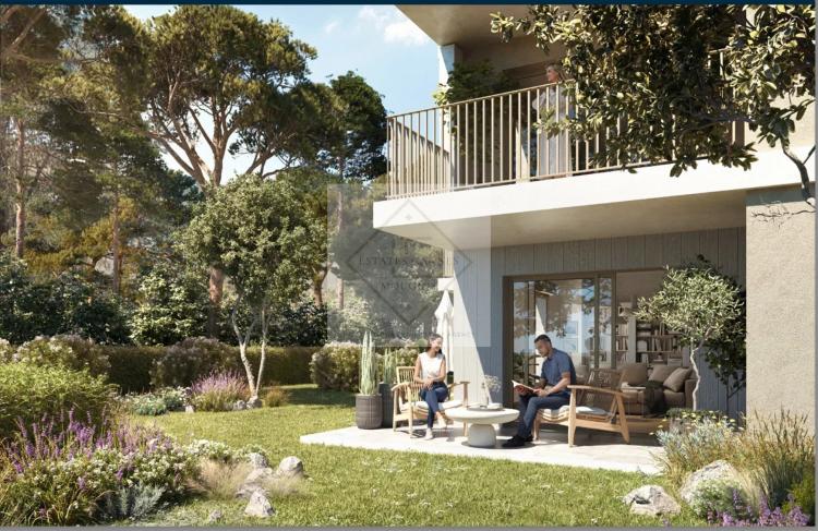3P neuf dernier etage - proche plage à Juan-les-Pins !