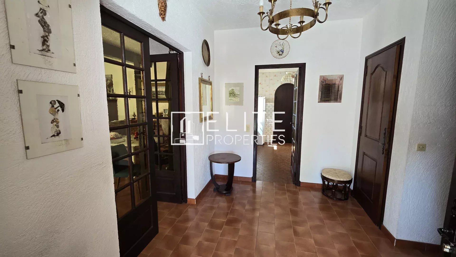 APPARTEMENT 3 PIÈCES EN BAS DE VILLA 104 m² + TERRAIN DE 1000 m² MOUANS-SARTOUX