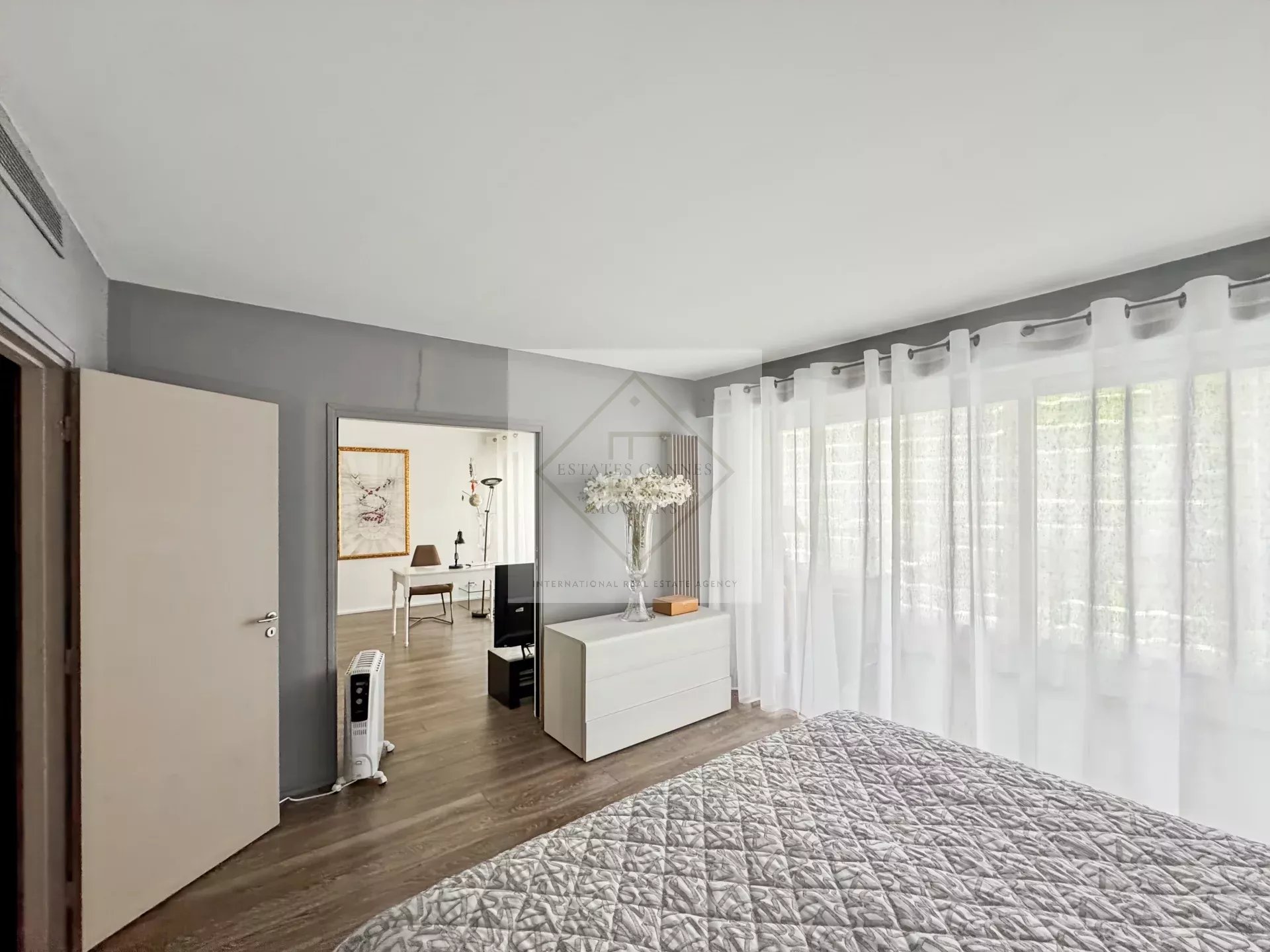 Appartement d'exception dans la prestigieuse résidence de Cannes Californie