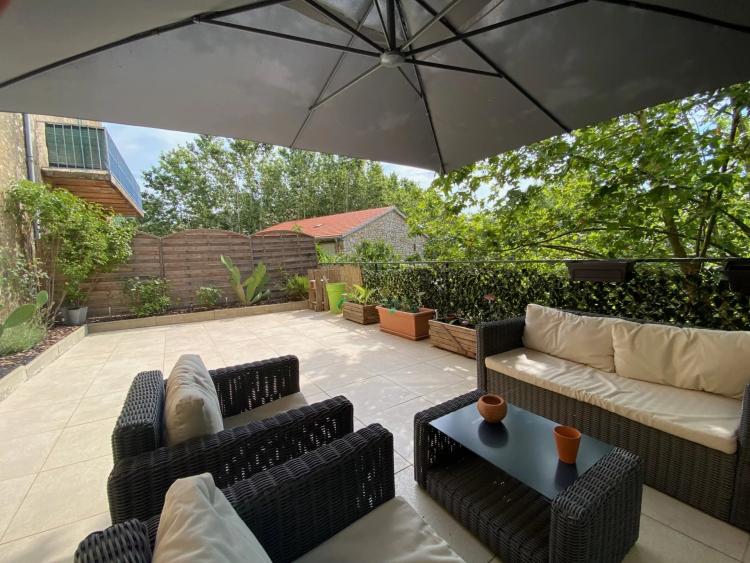 CHARME ET AUTHENTICITE MAISON T4 145 M2 AMPUS
