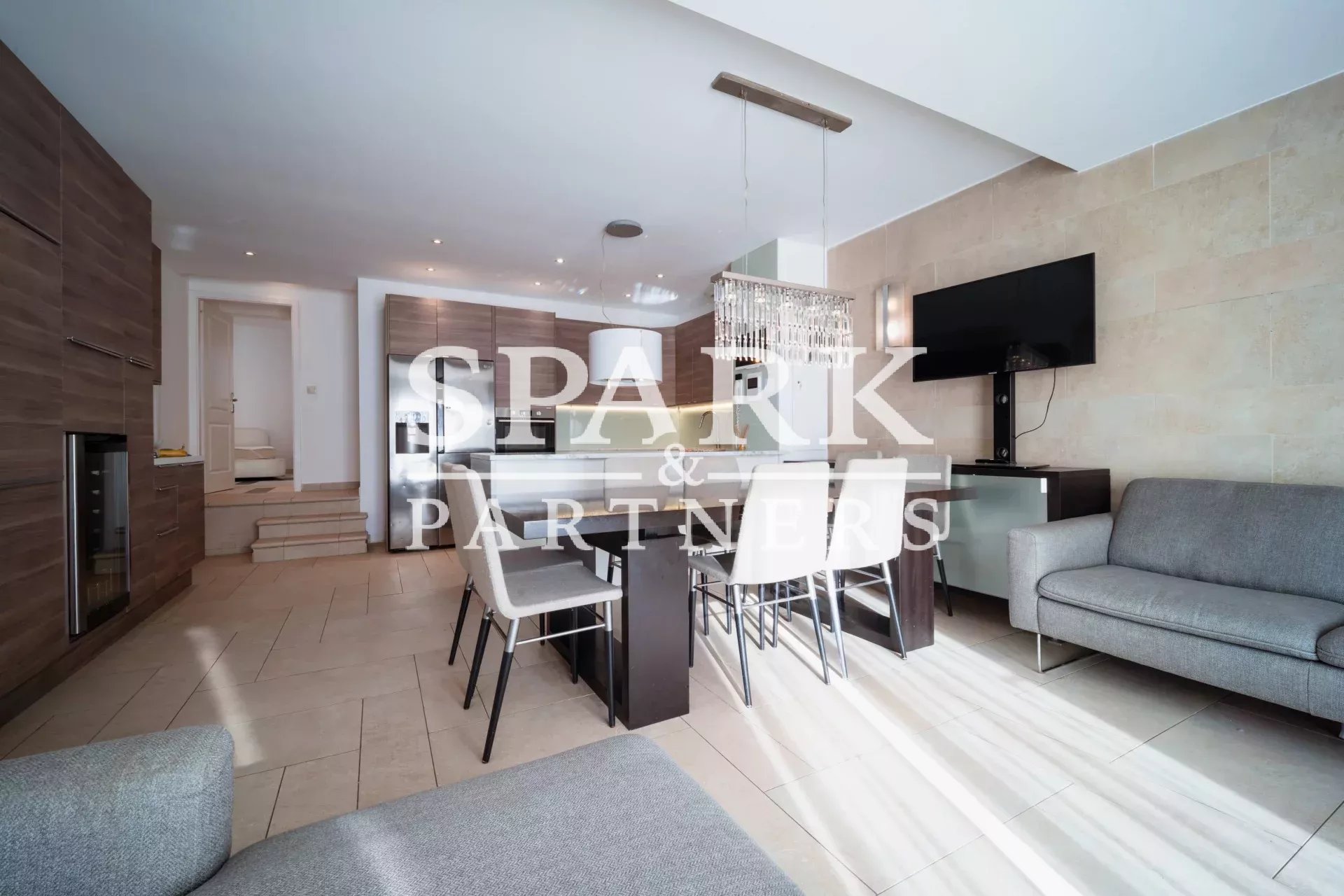 Beausoleil - Superbe appartement 4 pièces - vue imprenable sur la mer