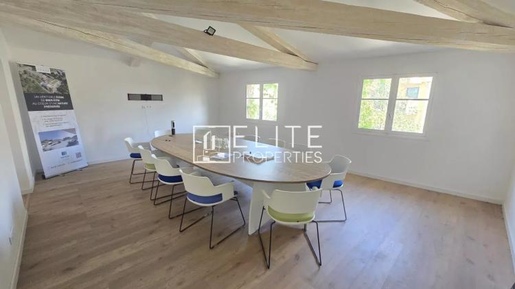 LOCAL COMMERCIAL 3 PIÈCES 119m² – MOUGINS