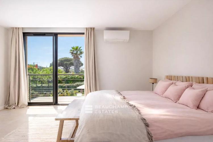 Villa neuve à quelques pas de la plage des Salins et du centre ville de Saint-Tropez