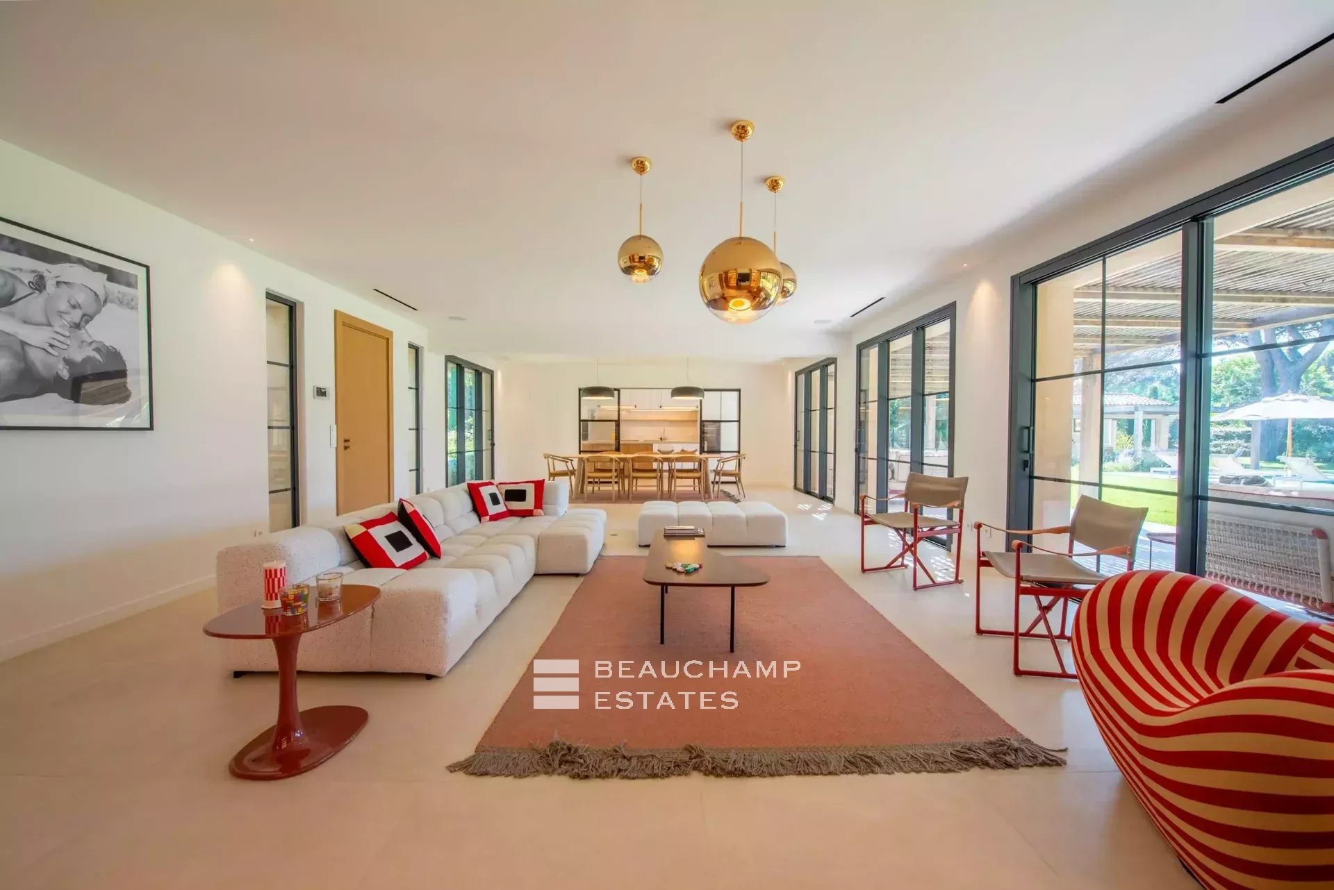 Villa neuve au coeur des Parcs de Saint-Tropez