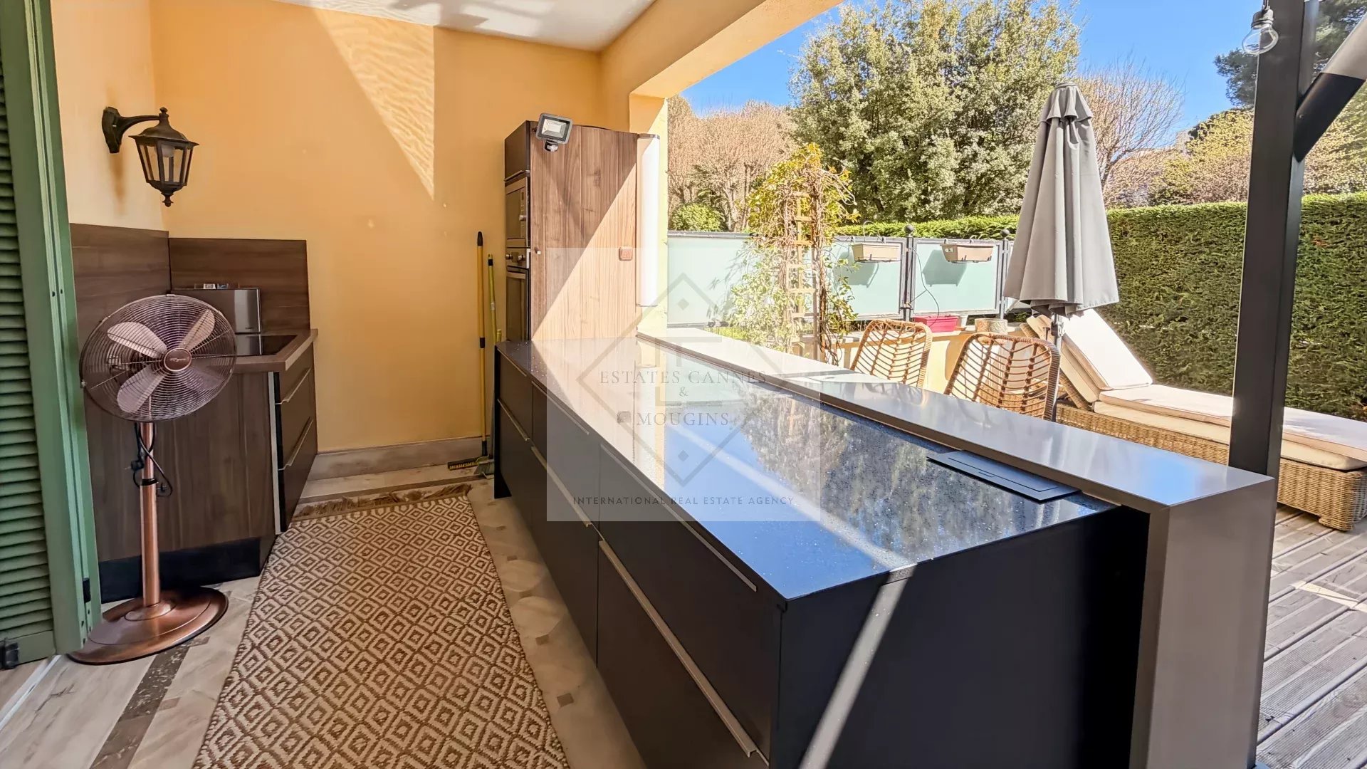 Lumière et Charme Belle Époque, Appartement trois pièces CANNES