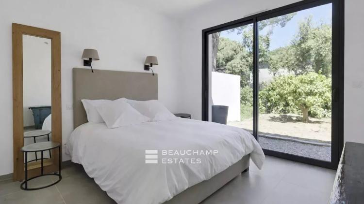 Villa moderne proche de la plage des Salins, dans un domaine privé et sécurisé