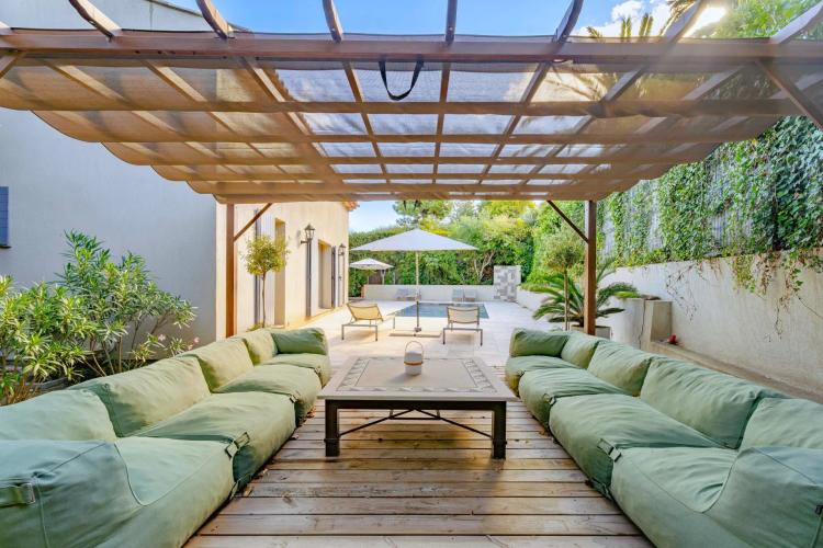 Propriété clé en main vue mer à vendre à Gassin