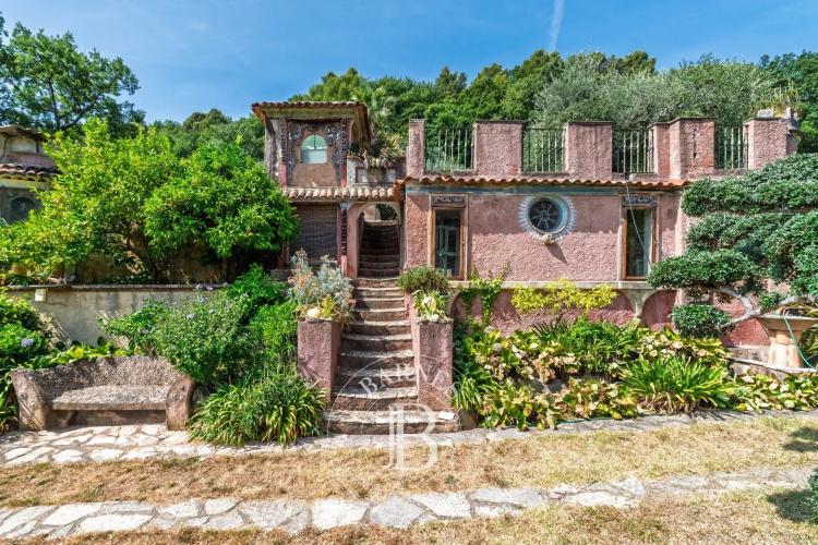 Grasse Saint-François – Propriété de caractère au cœur d'un parc de plus d'un hectare