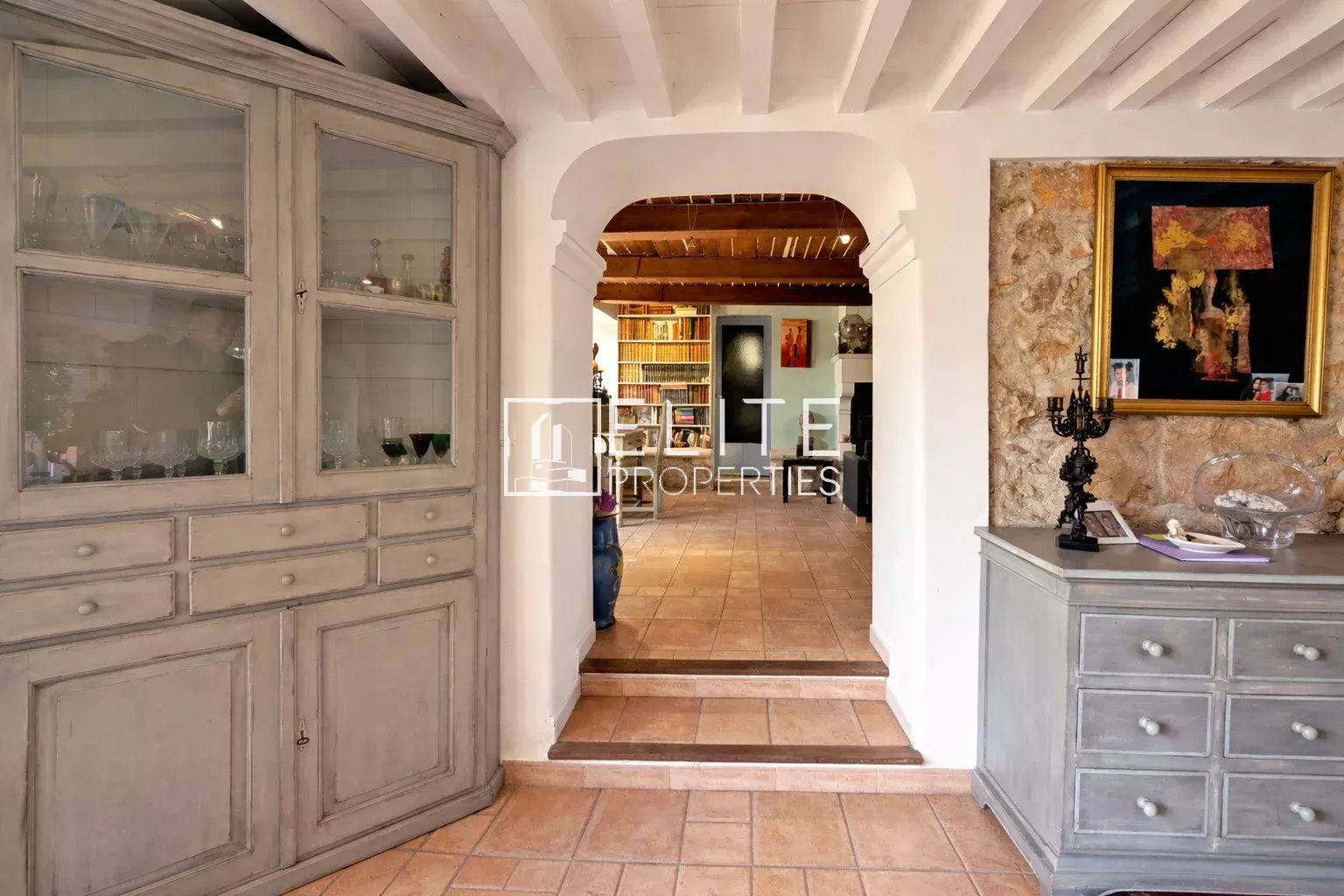 Grasse : Maison de Maître avec Potentiel Constructible Majeur !