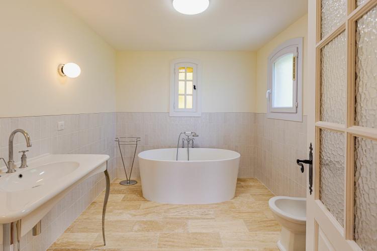 Villa rénovée vue mer à Théoule-sur-Mer