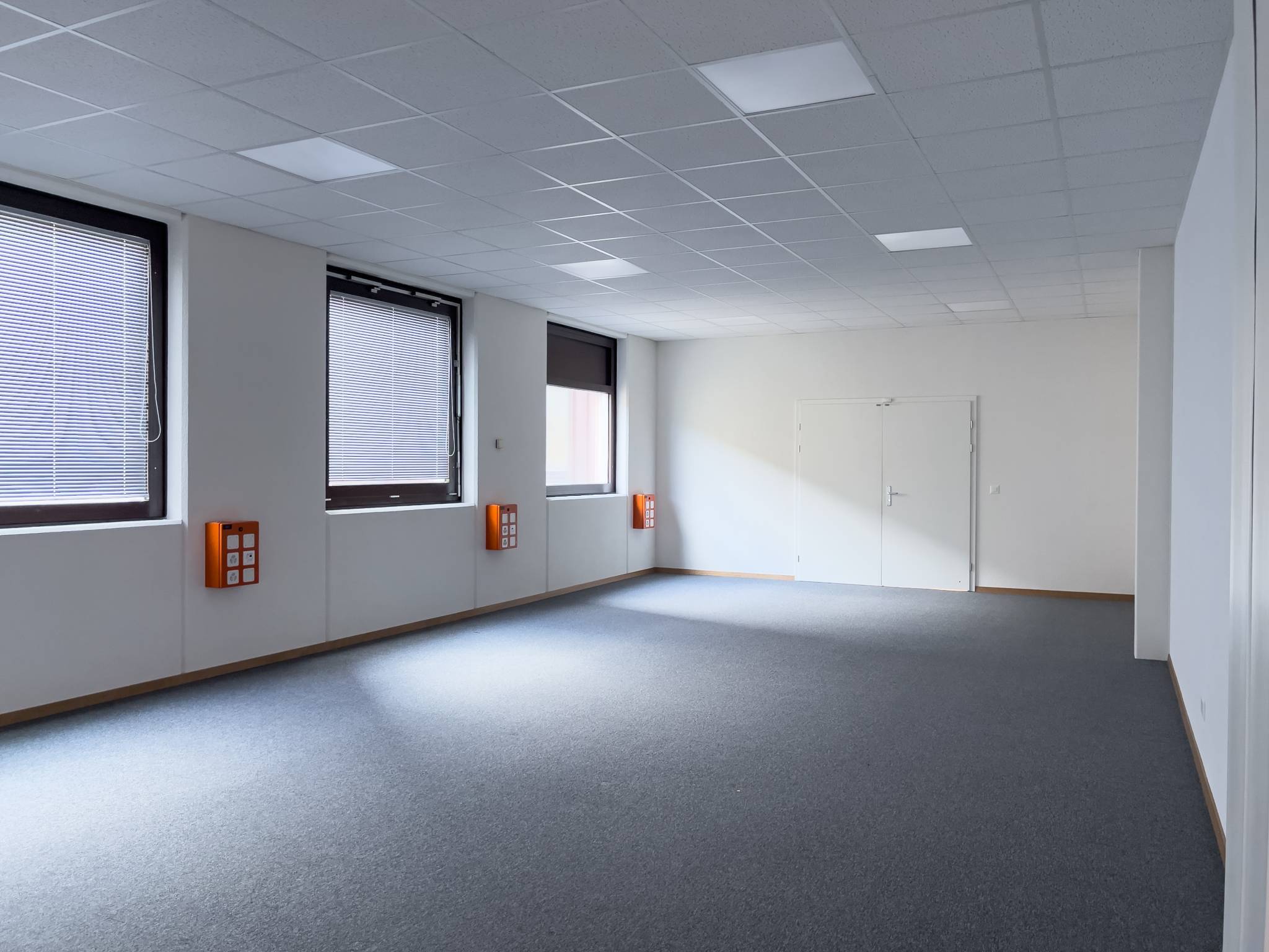 Bureaux, locaux administratifs de 400m2 à louer à Satigny