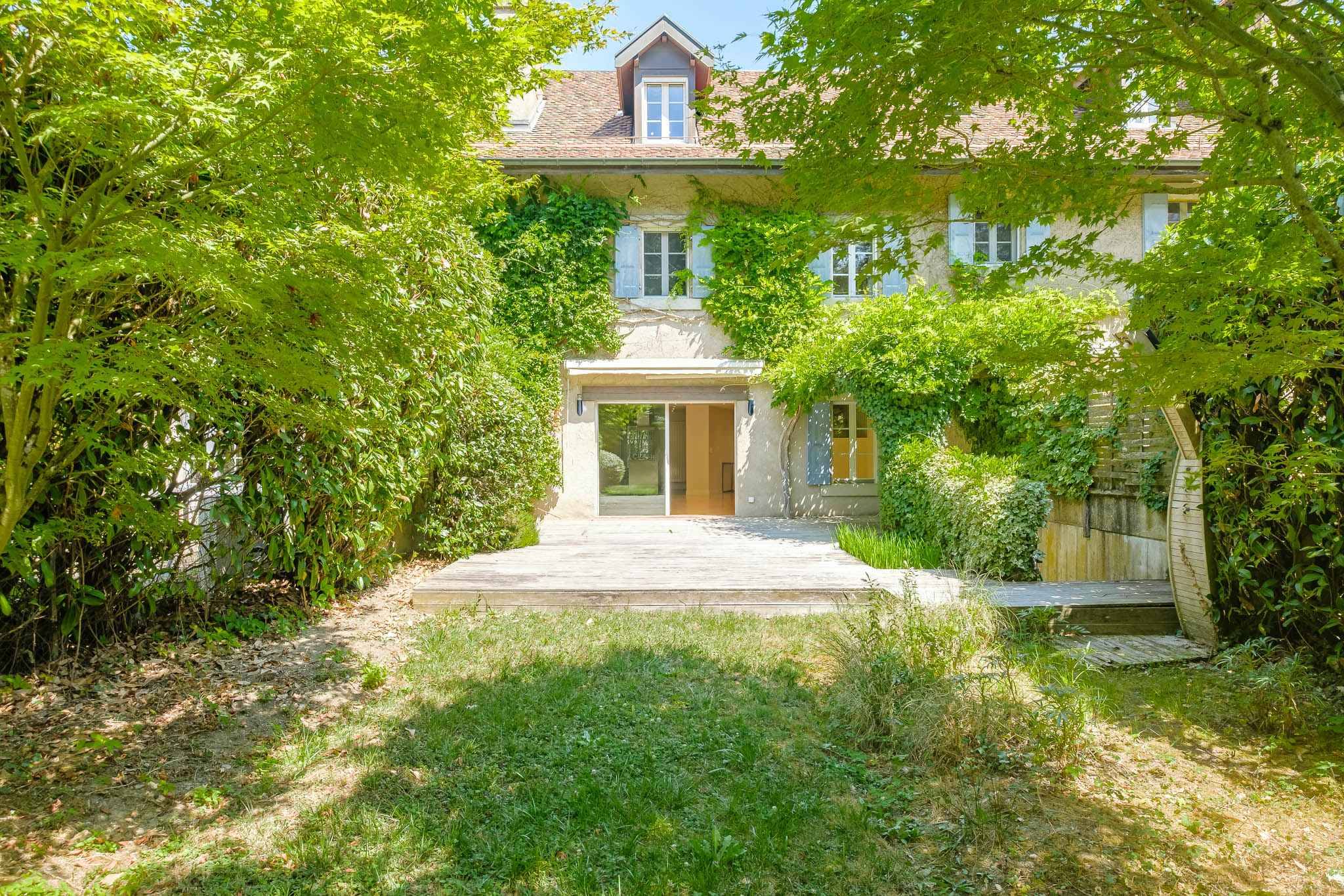 Magnifique maison de village avec jardin en PPE