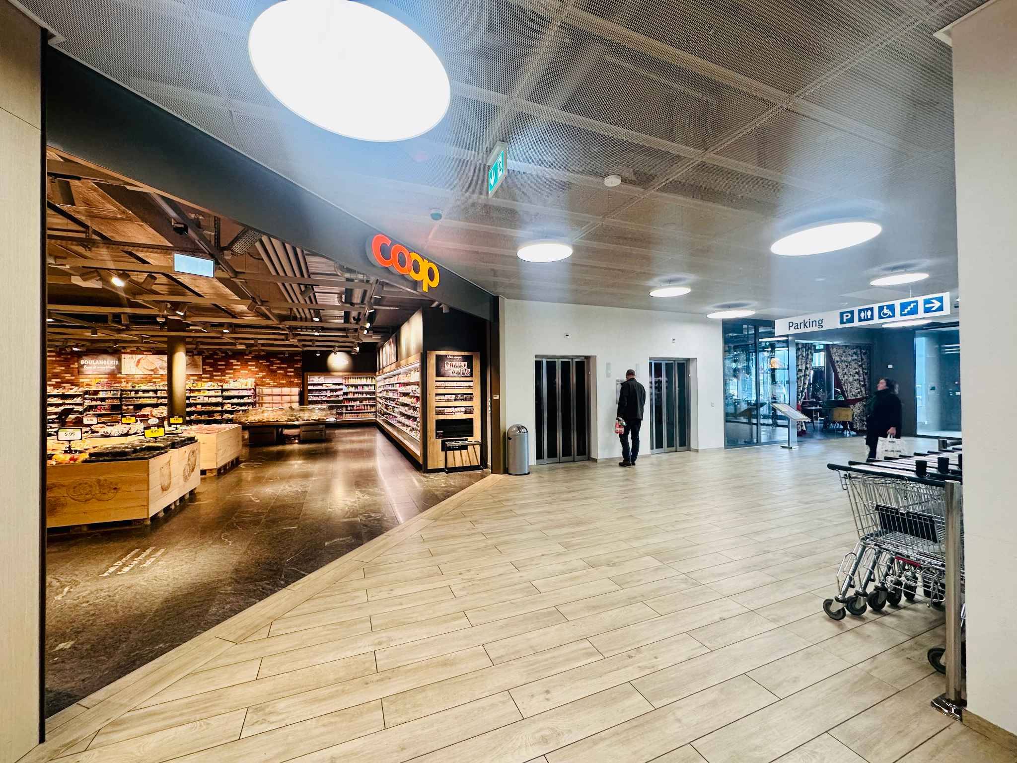 Arcade, locaux de 143 m² à louer à Vevey/Saint-Légier
