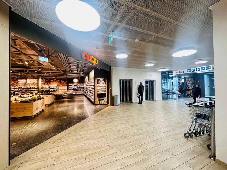 Arcade, locaux de 143 m² à louer à Vevey/Saint-Légier