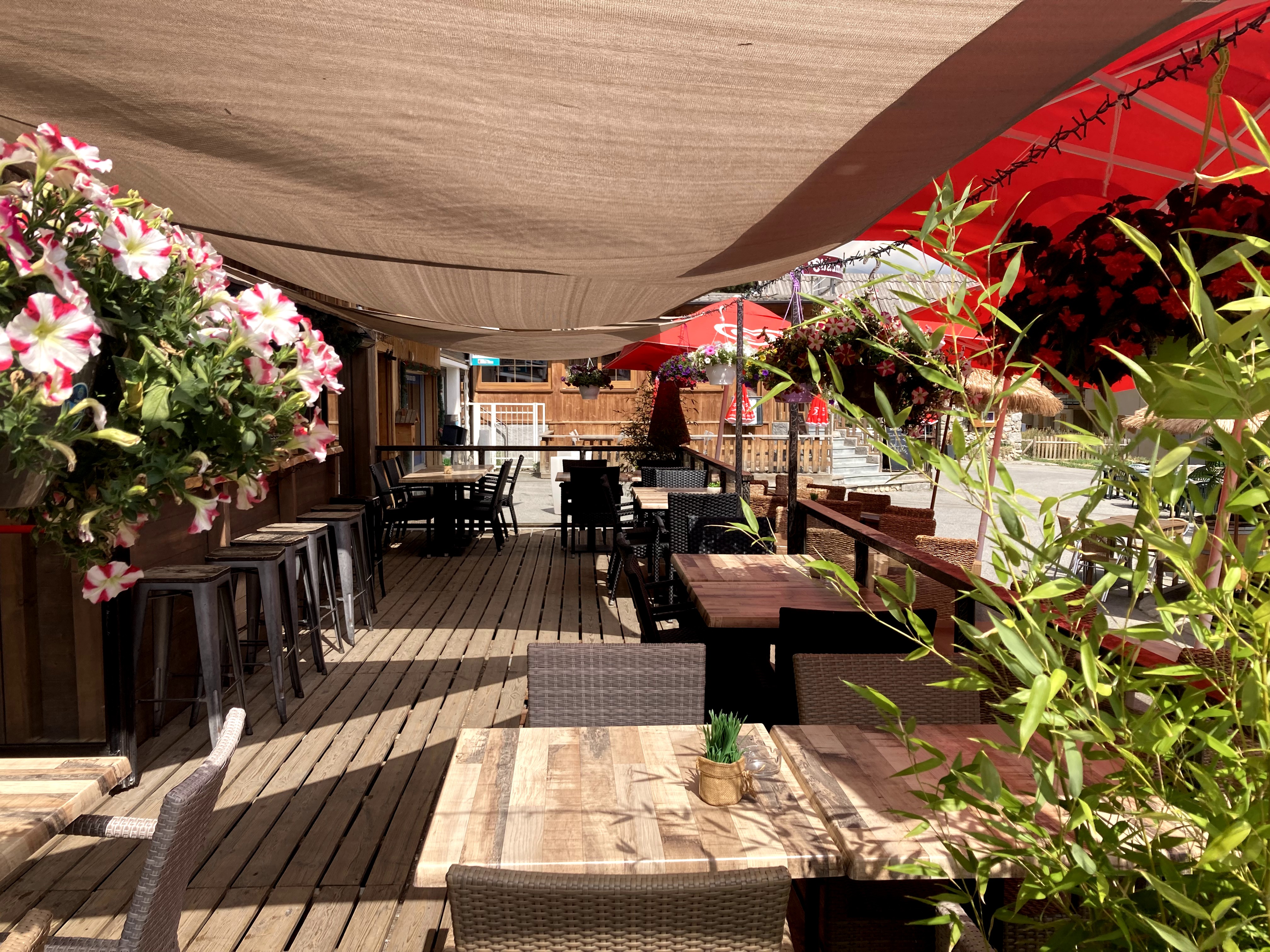 AURON - MURS COMMERCIAUX RESTAURANT