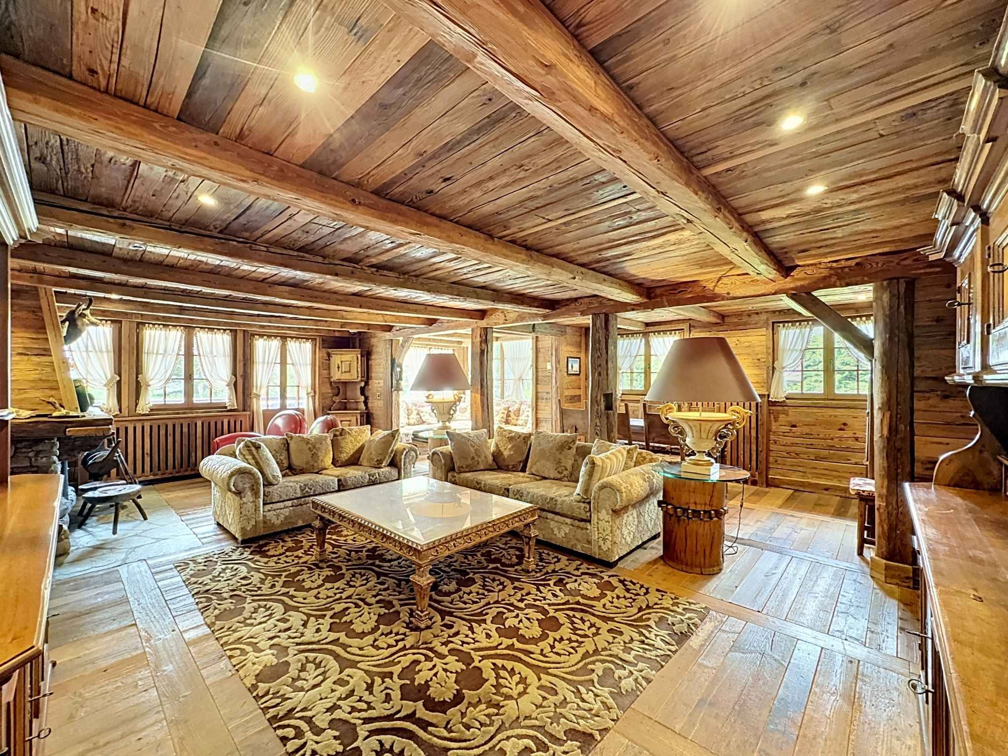 Splendide chalet avec son mazot sur une magnifique parcelle