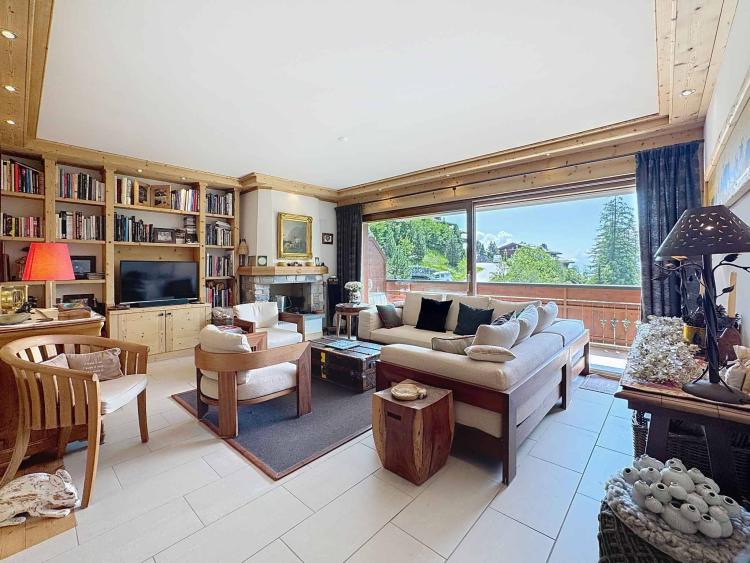 EXCLUSIVITE - Bel appartement de 4.5 pièces avec vue