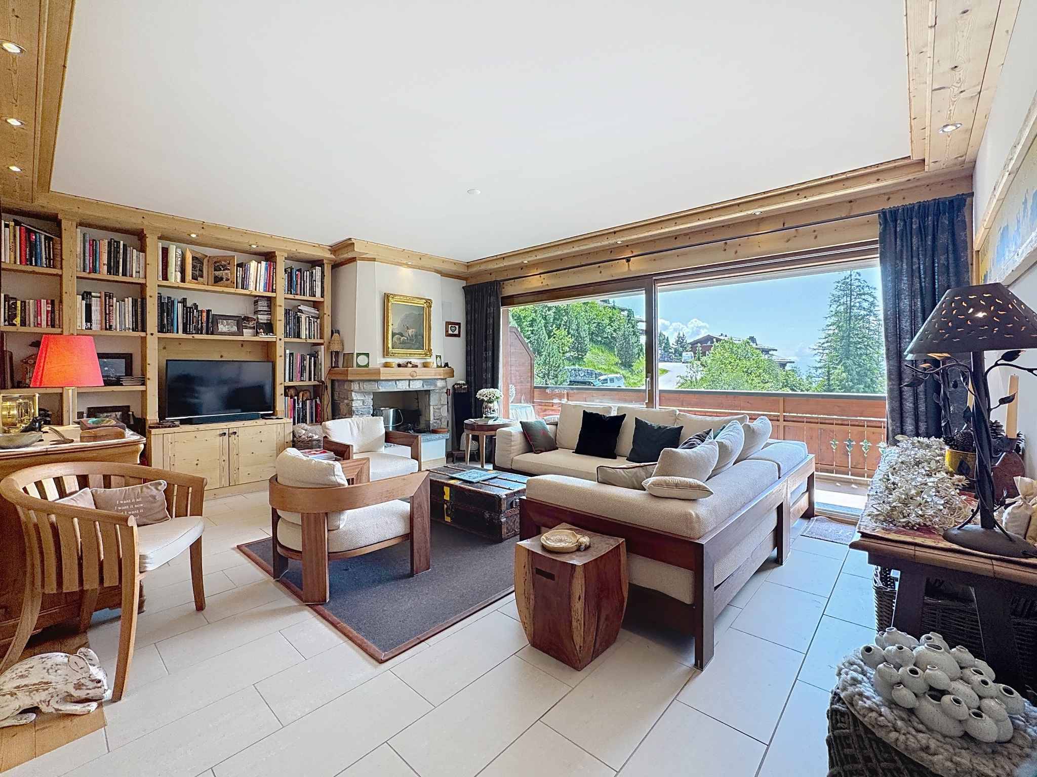 EXCLUSIVITE - Bel appartement de 4.5 pièces avec vue