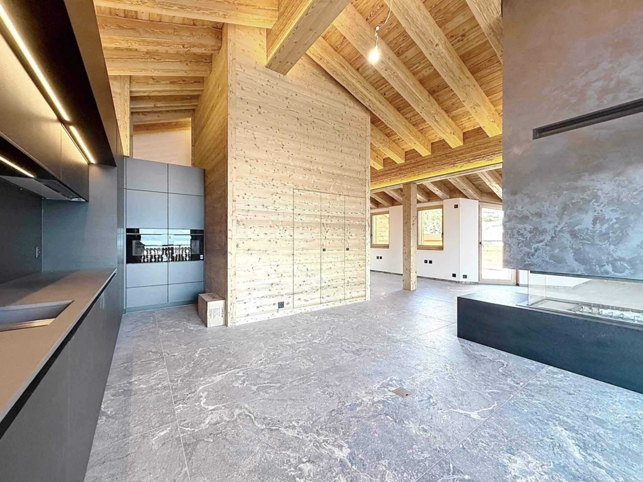 RARE - SPLENDIDE ATTIQUE AVEC VUE PANORAMIQUE - NEUF