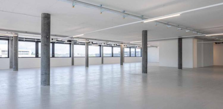 Magnifiques surfaces de bureaux 1468m2 - Zone industrielle de PLO