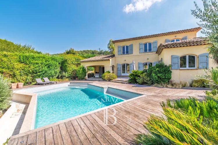 3 mn de Valbonne Village - Villa familiale au calme avec vue dégagée collines