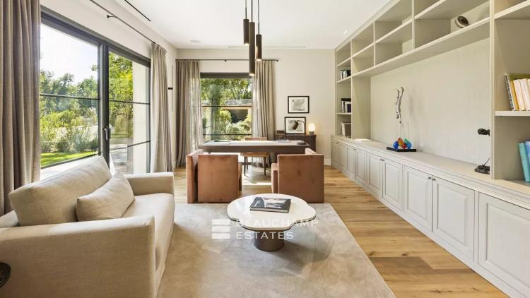Exclusivité - Domaine fermé de 12 chambres  avec piscine  - Valbonne