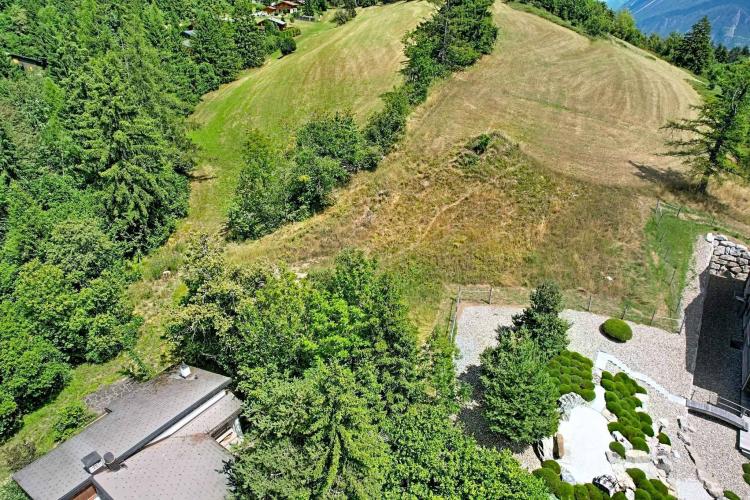 Parcelle d'exception avec permis de construire en force