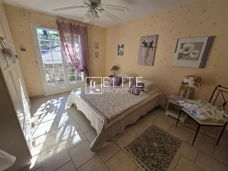 VILLA DE 205m² + PISCINE LES ADRETS