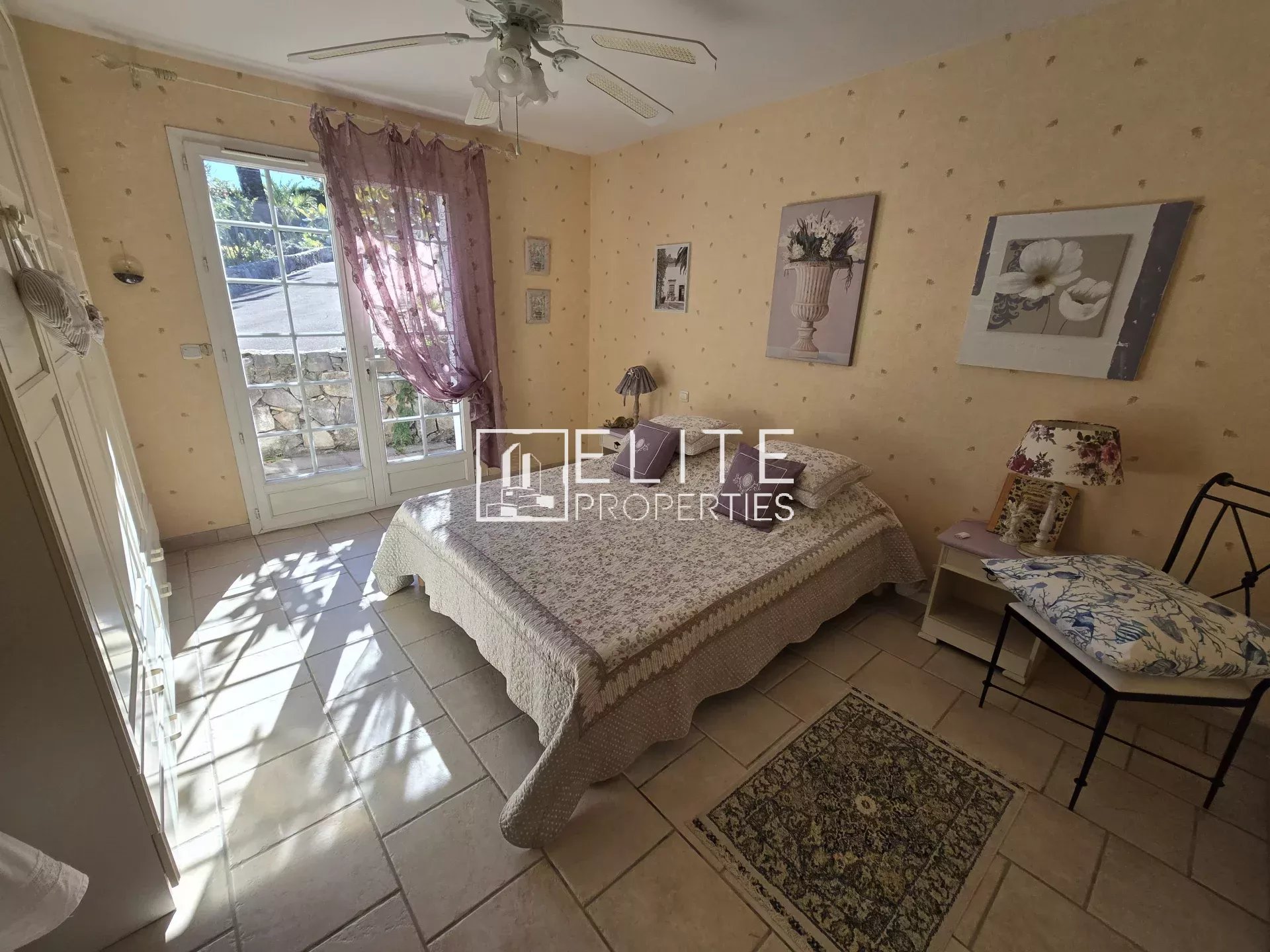 VILLA DE 205m² + PISCINE LES ADRETS