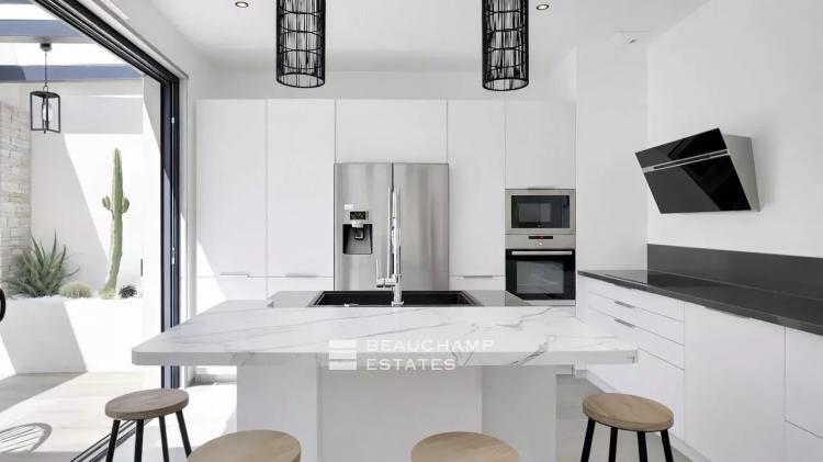 Villa moderne proche de la plage des Salins, dans un domaine privé et sécurisé