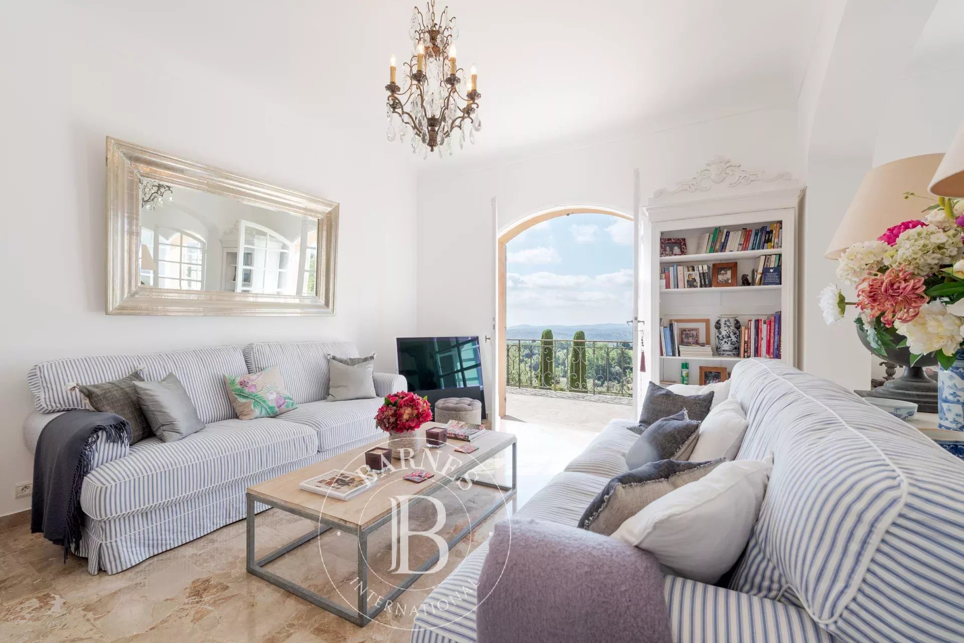 Villa, Chateauneuf-Grasse, Vue mer, Piscine, 4 chambres, studio