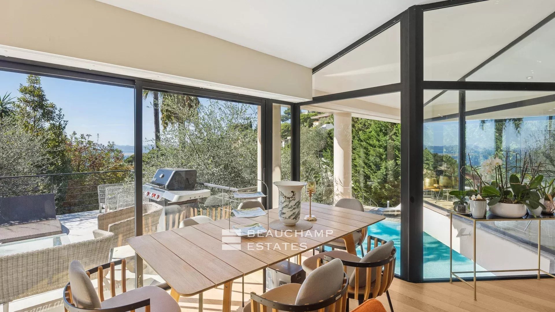 Exclusivité - Villa moderne dans un Domaine privé - Villefranche-sur-mer