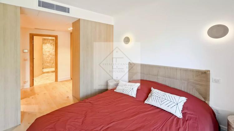 Appartement T3 de standing entièrement rénové