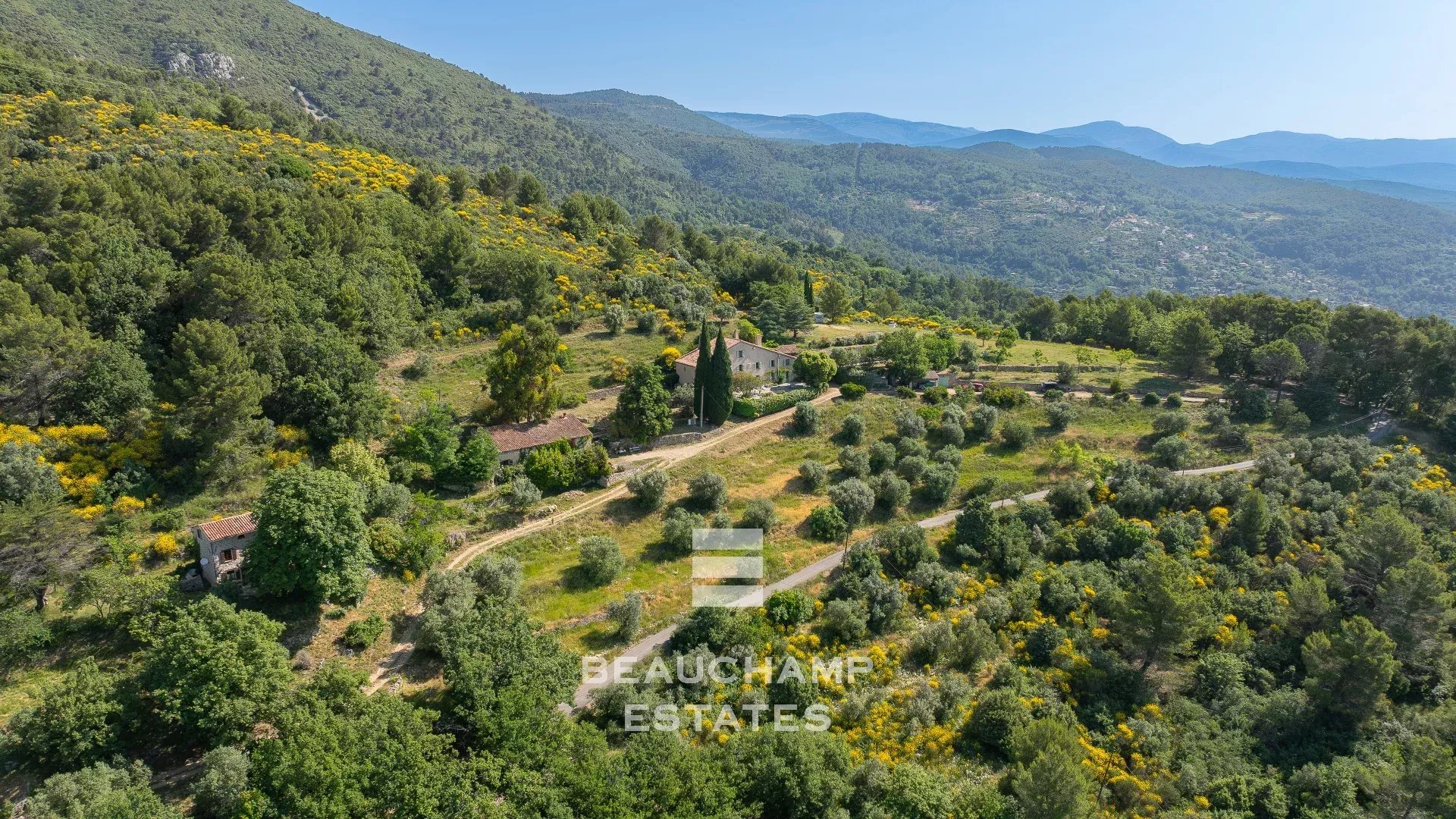 Domaine fermé provençale 11 chambres avec vue panoramique - Seillans