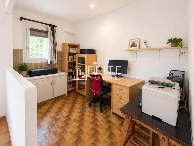 LA ROQUETTE SUR SIAGNE , maison de 4 logements sur parcelle de 1990 m²
