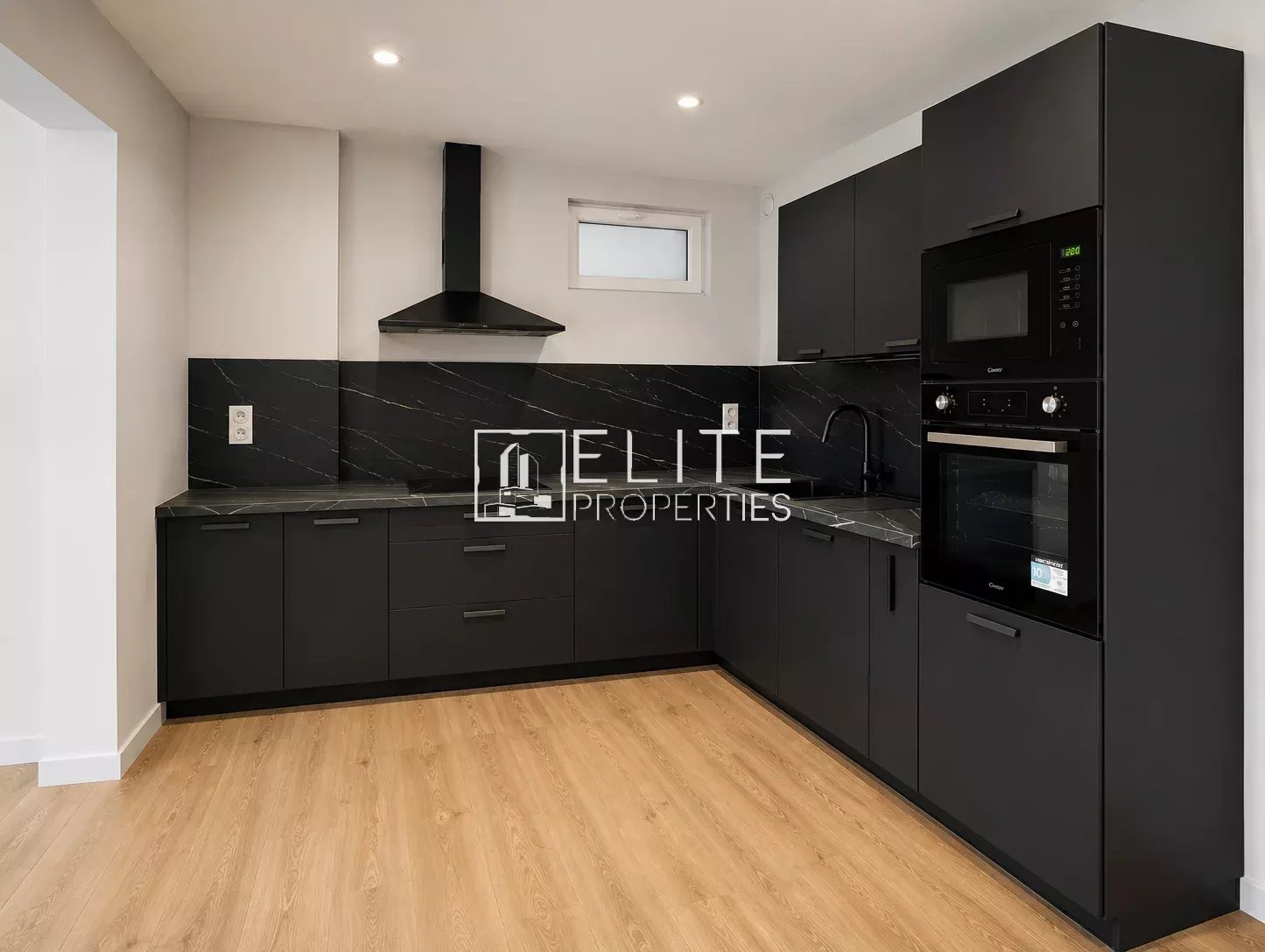 CANNES LA BOCCA – APPARTEMENT 4 PIÈCES ENTIÈREMENT RÉNOVÉ