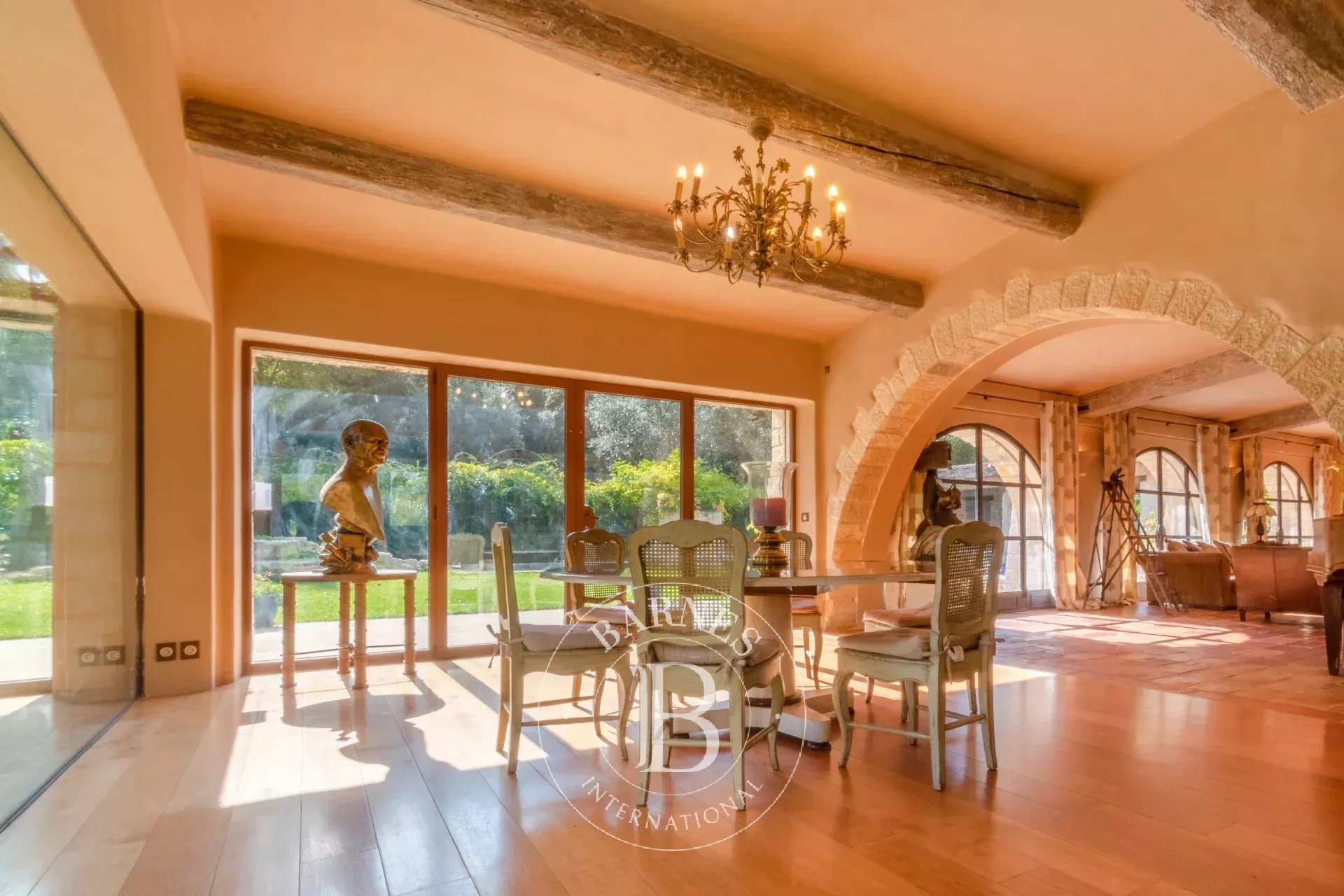Entre Cannes et Monaco - Unique domaine équestre 23 hectares avec bastide en pierre