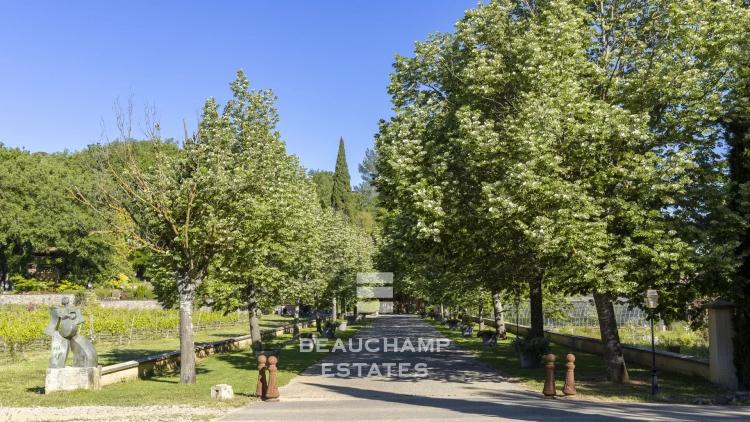 Domaine viticole d’Exception 11 chambres - Aix-en-Provence