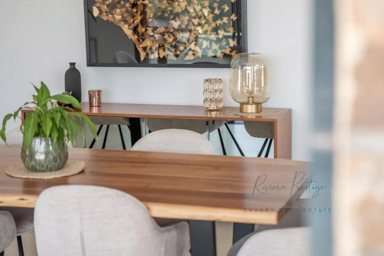 OPIO: Contemporaine dans domaine privé avec vue sur le golf et le vieux village