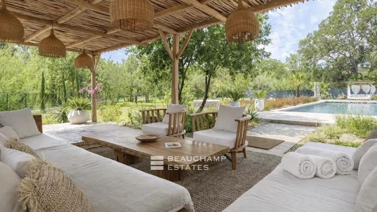 Villa bohème chic à deux pas de la plage des Canoubiers et du centre de Saint-Tropez