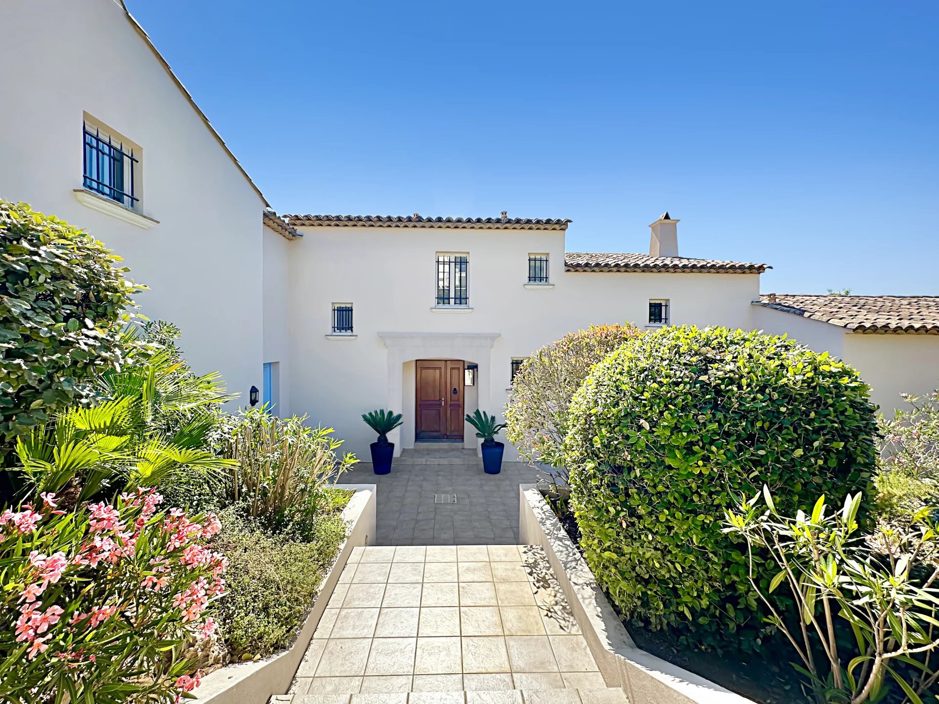 Villa dans un domaine sécurisé à vendre à Grimaud