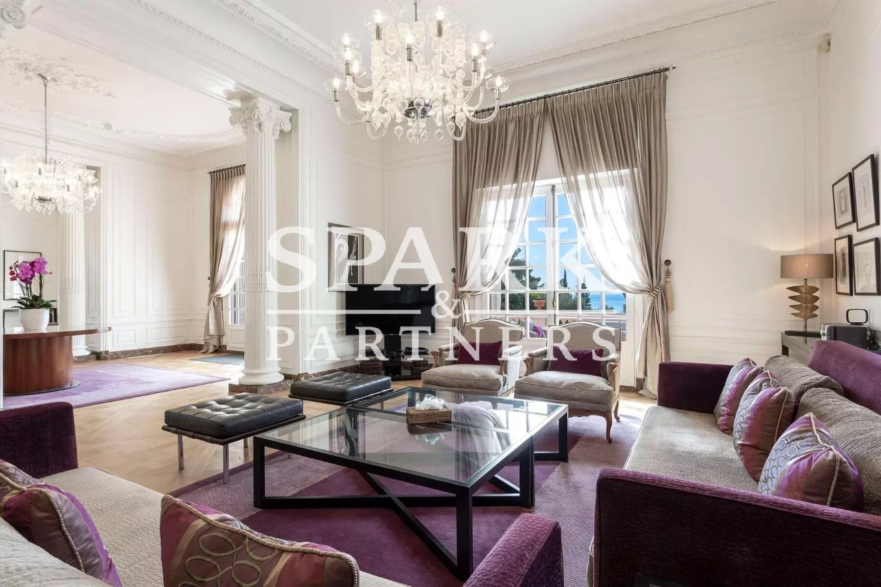 Roquebrune Cap Martin - Villa de prestige limitrophe Monaco