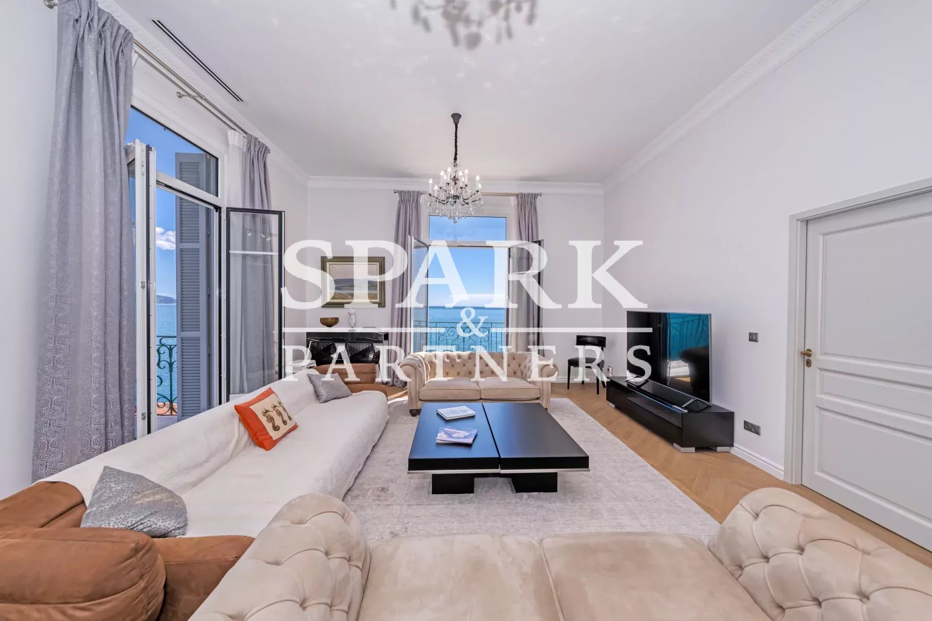 Sublime appartement 4 pièces vue imprenable sur la mer