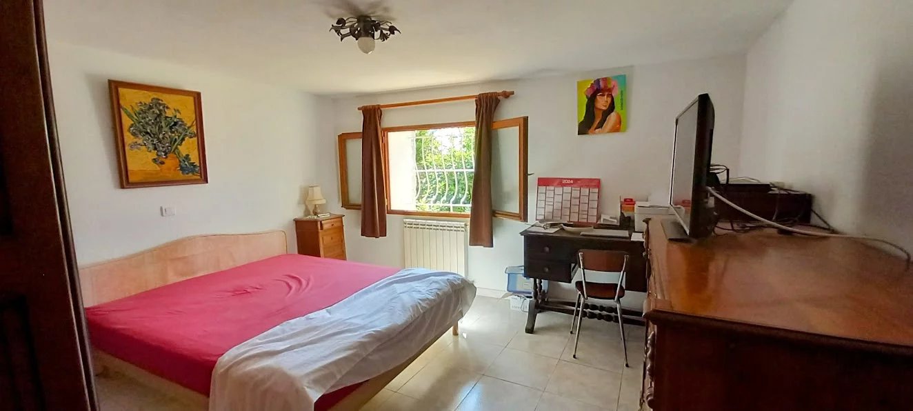 Propriété d’Exception à Vendre – 6 600 m² avec Piscine et 3 Bâtiments