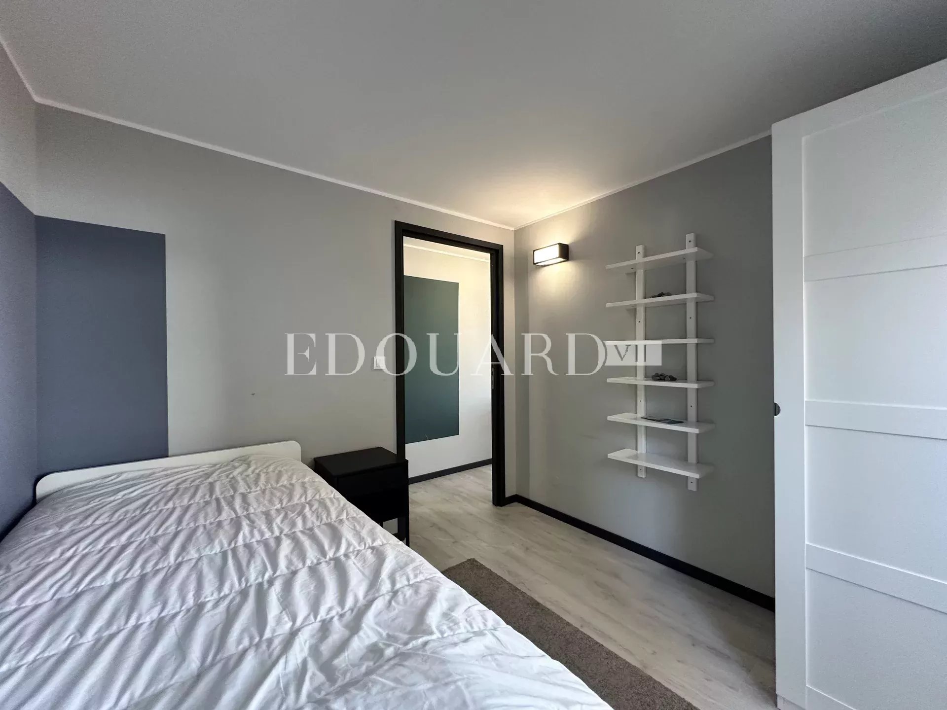 En exclusivité trois pièces avec balcon, splendide vue mer et garage, proche des écoles et du Parc Koaland